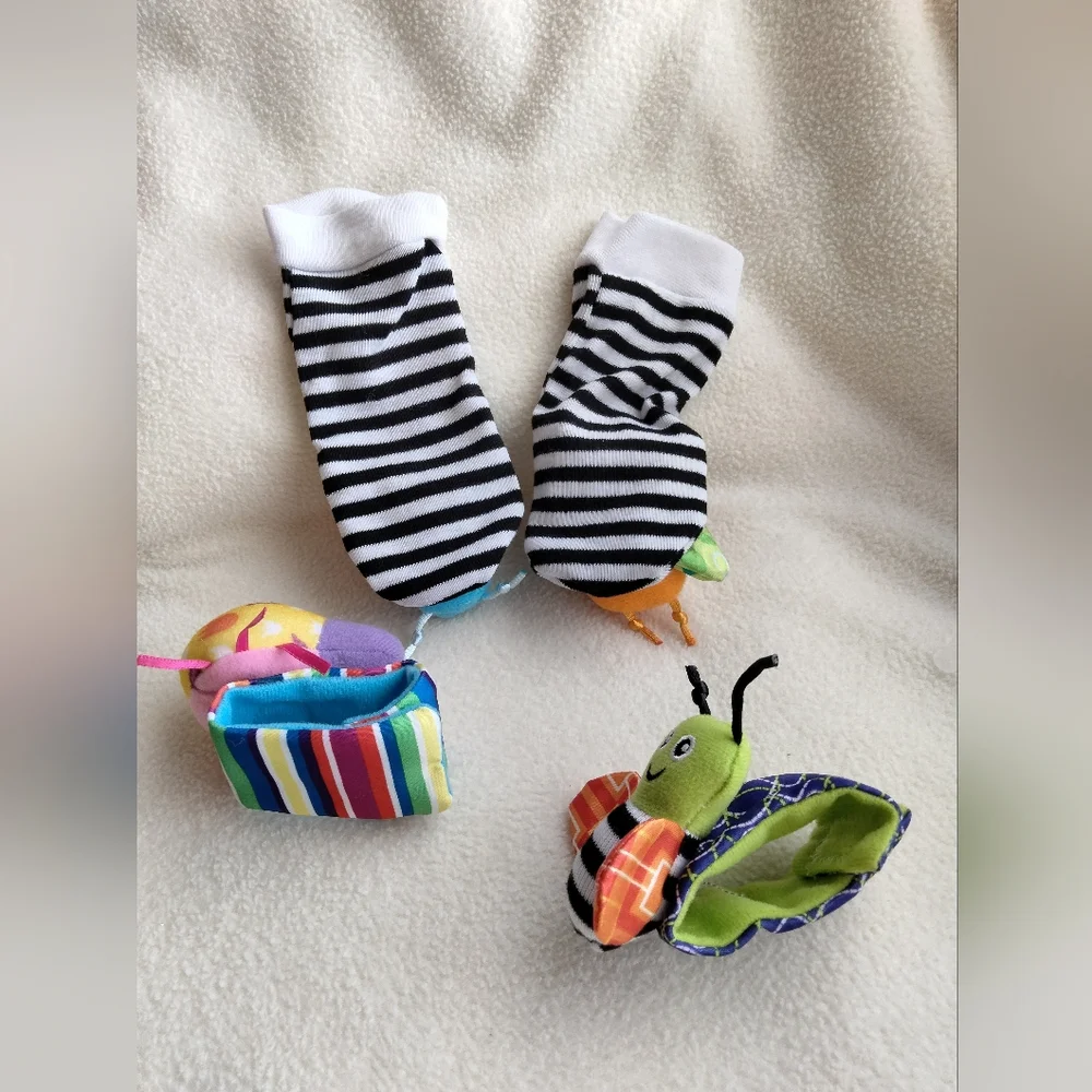 Sock & Wrist Rattles - Picture 2 of 4